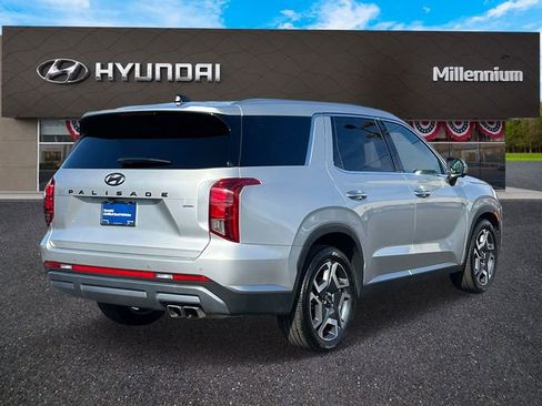 Certified 2025 Hyundai Palisade SEL image 5