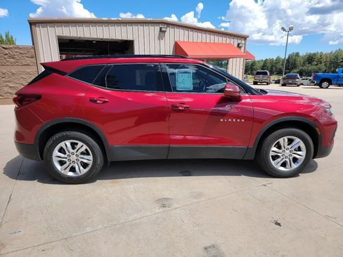 Used 2019 Chevrolet Blazer LT w/ LPO, Roadside Safety Package FWD image 4