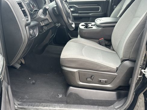 Used 2024 RAM 2500 Big Horn image 9