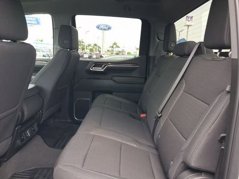 Used 2024 Chevrolet Silverado 1500 RST RWD image 6