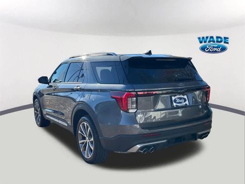 Used 2025 Ford Explorer Platinum w/ Ultimate Package image 7