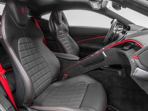 Certified 2024 Ferrari Roma image 41