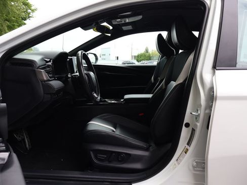 Used 2025 Toyota Camry SE FWD image 32