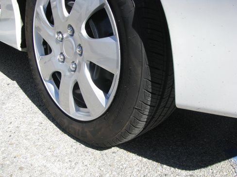 Used 2010 Honda Civic LX image 7