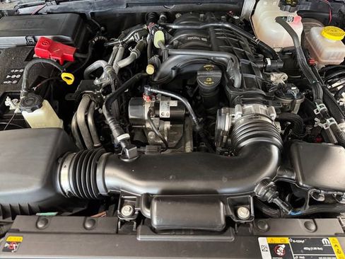 Used 2023 Jeep Wrangler Unlimited Sport AWD/4WD image 6