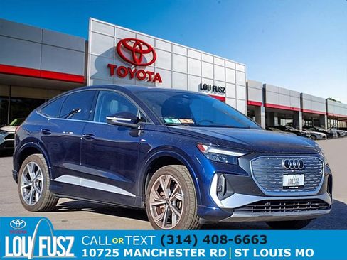 Used 2023 Audi Q4 e-tron Premium image 1