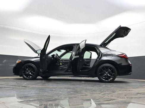 Certified 2025 Honda Civic Sport image 37