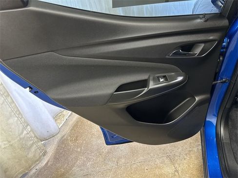 Used 2023 Chevrolet Bolt EUV LT w/ Driver Confidence Package image 22