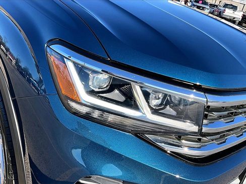 Used 2023 Volkswagen Atlas Cross Sport SE w/ Panoramic Sunroof Package image 29