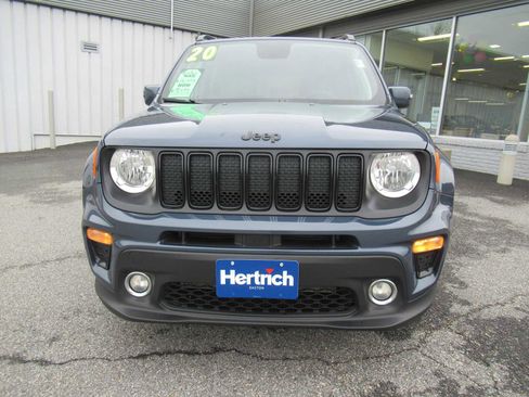 Used 2020 Jeep Renegade Altitude FWD image 2