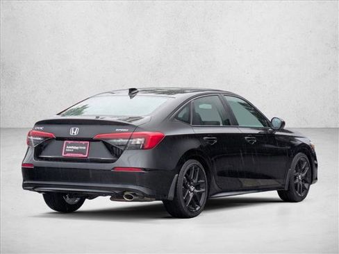 Used 2023 Honda Civic Sport image 5