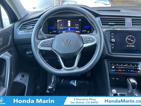 Used 2022 Volkswagen Tiguan SE image 17