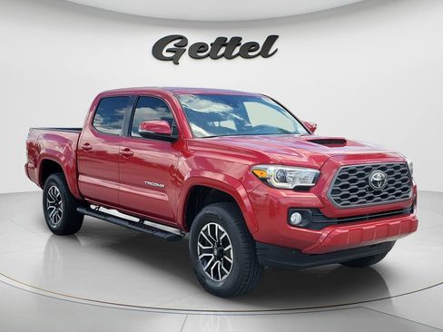 Used 2021 Toyota Tacoma TRD Sport w/ Technology Package RWD image 3