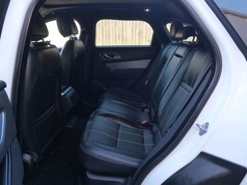 Used 2022 Land Rover Range Rover Velar R-Dynamic S image 10