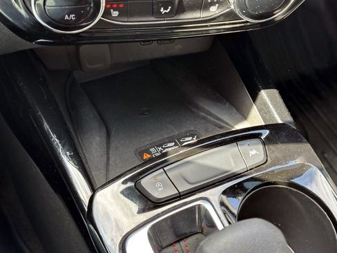 Certified 2024 Chevrolet Trax RS w/ Sunroof Package image 26