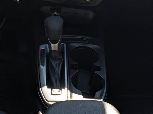 Used 2025 Chevrolet Trax LS w/ LS Convenience Package image 16