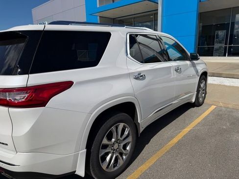 Used 2021 Chevrolet Traverse Premier AWD/4WD image 4