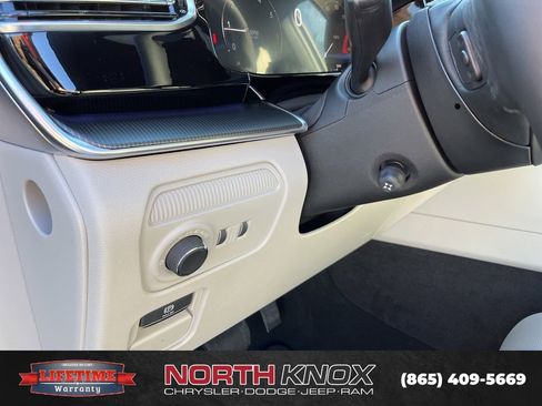 New 2026 Jeep Grand Wagoneer Summit w/ Rear Seat Video Group I AWD/4WD image 7