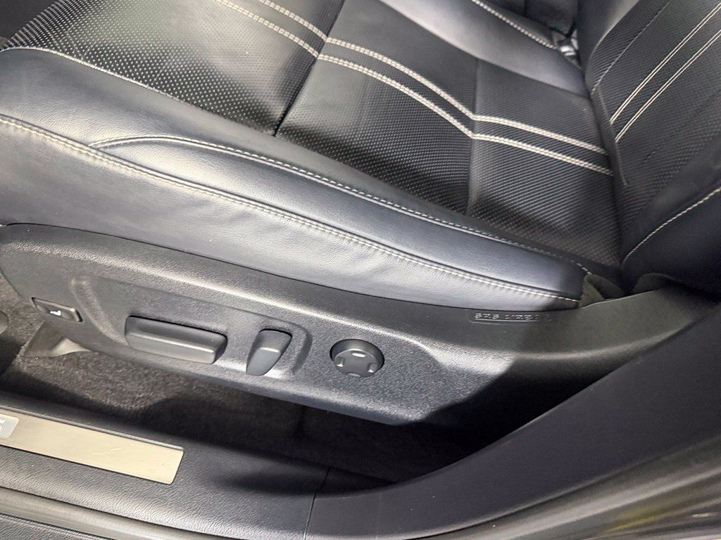 Used 2020 Lexus RX 350L Luxury w/ Accessory Package FWD image 19