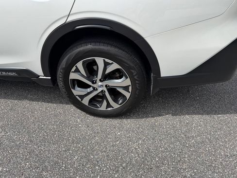 Used 2022 Subaru Outback Touring AWD/4WD image 10