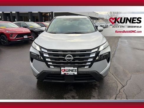 Used 2025 Nissan Rogue SV image 13