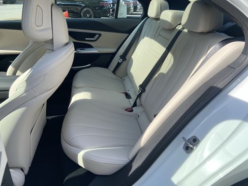 New 2026 Mercedes-Benz E 350 4MATIC Sedan image 37