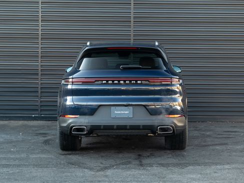New 2026 Porsche Cayenne image 7