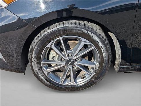 Used 2023 Kia Forte LXS image 15