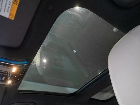 New 2026 Mercedes-Benz E 350 4MATIC Sedan image 16