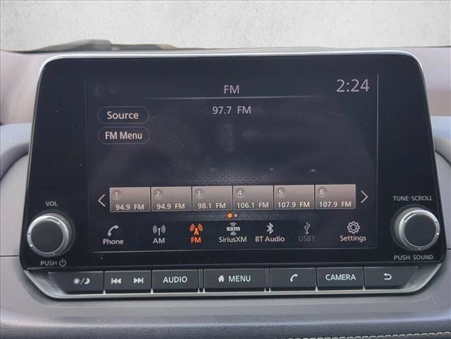 Used 2023 Nissan Rogue SV FWD image 14