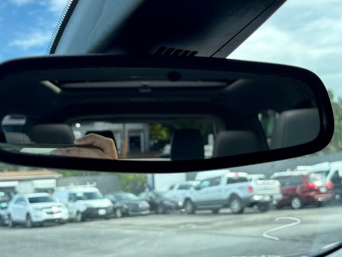 Used 2021 GMC Acadia SLT image 24