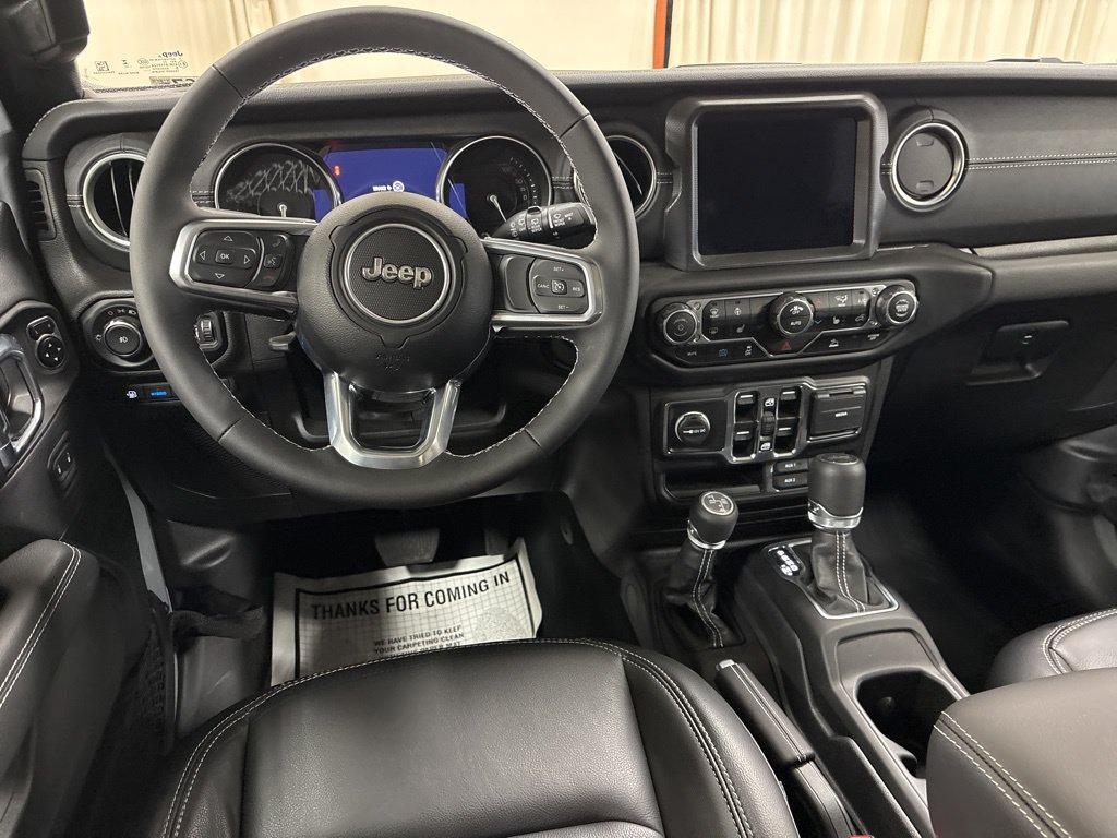 Used 2023 Jeep Wrangler Unlimited Sahara w/ Cold Weather Group AWD/4WD image 21