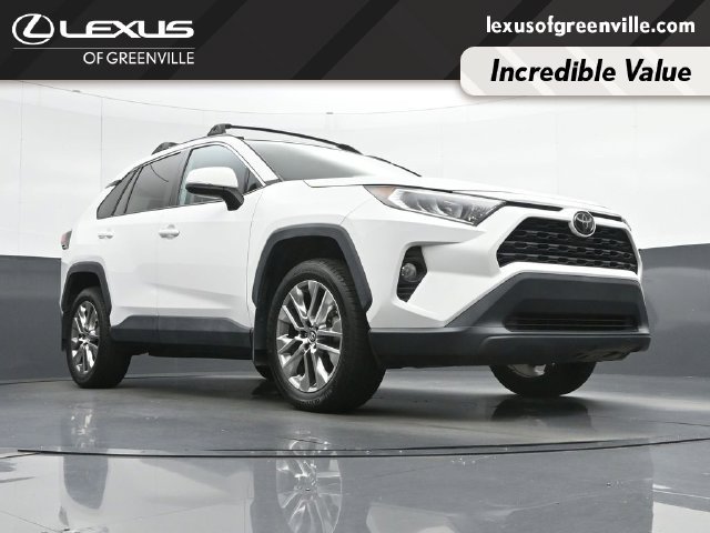 Used 2019 Toyota RAV4 XLE Premium w/ Cold Weather Package AWD/4WD image 39
