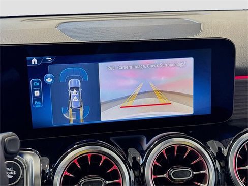 Certified 2025 Mercedes-Benz GLB 250 4MATIC image 13