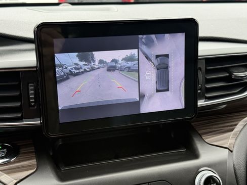 Used 2020 Ford Explorer Limited RWD image 21