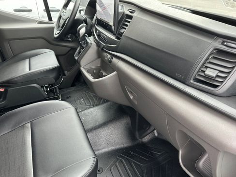 New 2026 Ford Transit 250 148 Medium Roof image 23