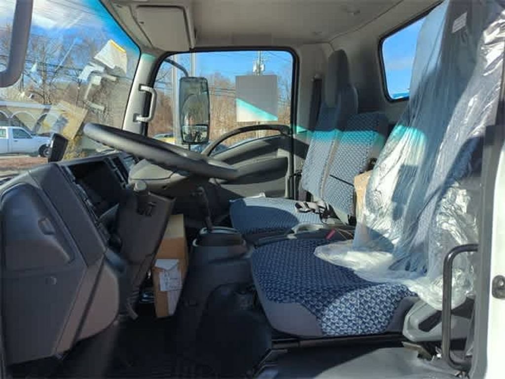 Used 2024 Chevrolet Low Cab Forward 4500 XD RWD image 46
