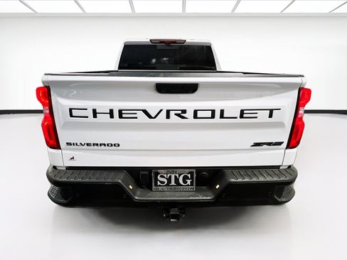 Used 2025 Chevrolet Silverado 1500 ZR2 w/ Technology Package image 5