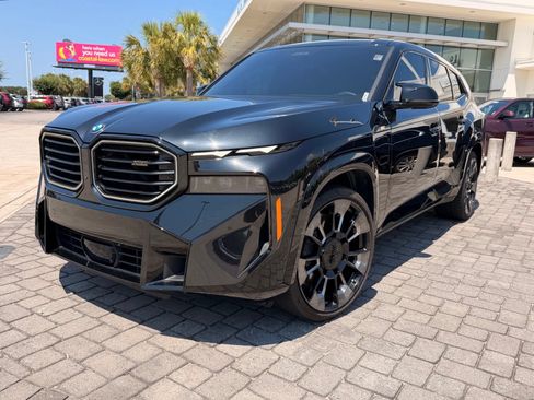 Used 2023 BMW XM AWD/4WD image 1
