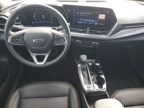 Certified 2024 Chevrolet Trax ACTIV FWD image 11