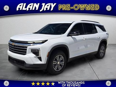 Certified 2026 Chevrolet Traverse LT w/ LPO, Floor Liner Package FWD image 1