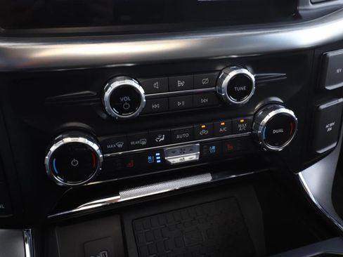 Used 2023 Ford F150 Lariat w/ Equipment Group 502A High AWD/4WD image 23