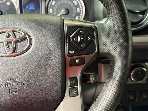 Certified 2020 Toyota Tacoma SR5 w/ Technology Package AWD/4WD image 22