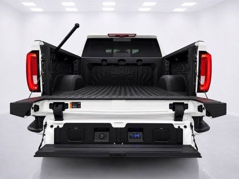 Used 2025 GMC Sierra 1500 Denali w/ Denali Reserve Package AWD/4WD image 9