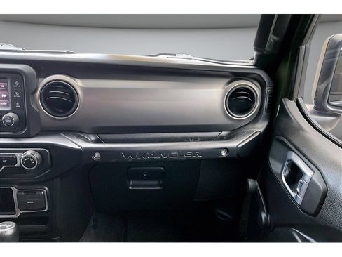 Used 2021 Jeep Wrangler Sport AWD/4WD image 43