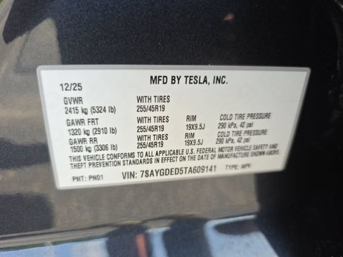 Used 2026 Tesla Model Y 2WD image 34