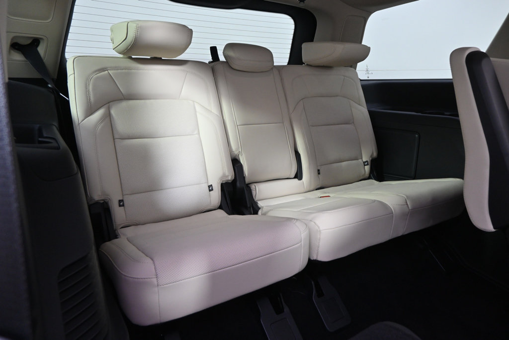 New 2027 Lincoln Navigator Reserve AWD/4WD image 19