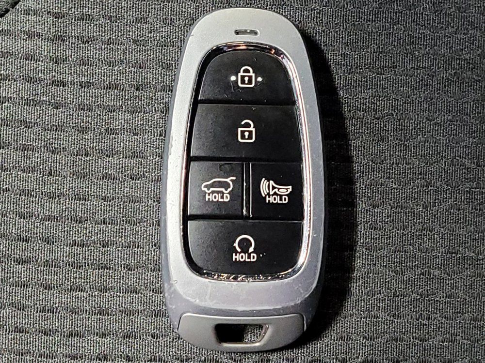Used 2023 Hyundai Santa Fe SEL FWD image 32