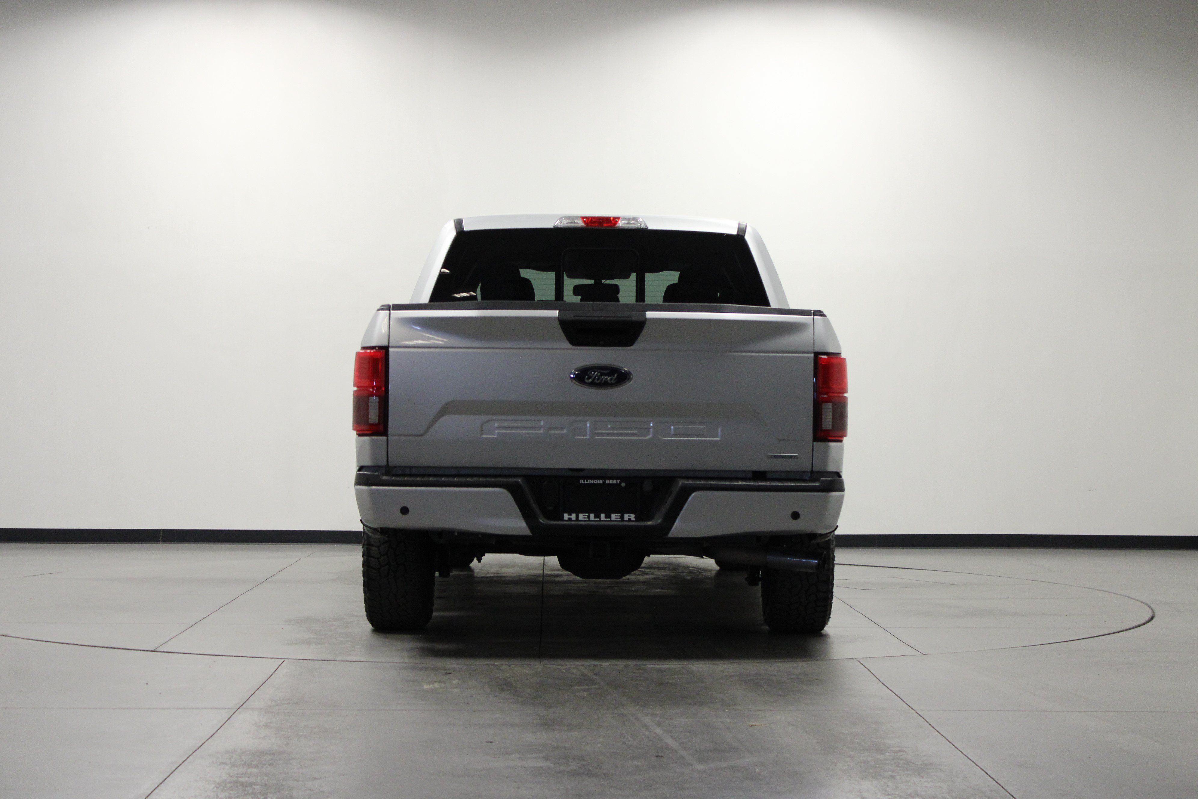 Used 2019 Ford F150 XLT w/ Equipment Group 302A Luxury RWD image 6