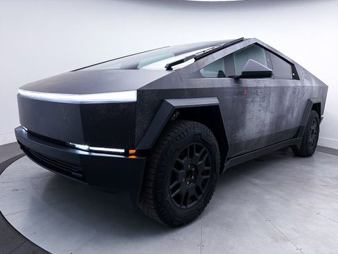 Used 2024 Tesla Cybertruck Cyberbeast image 11